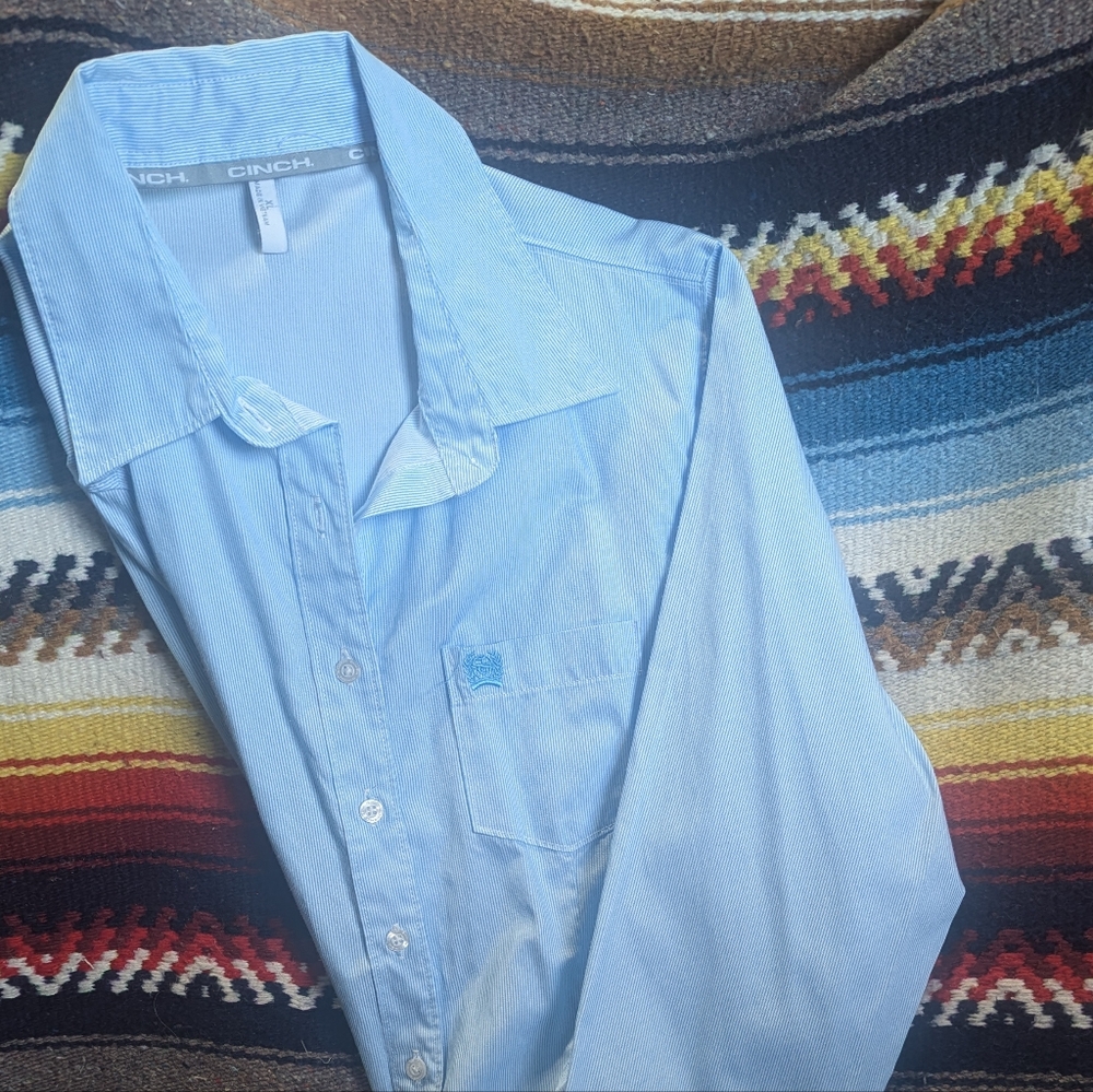 Ladies Cinch XL Button Up